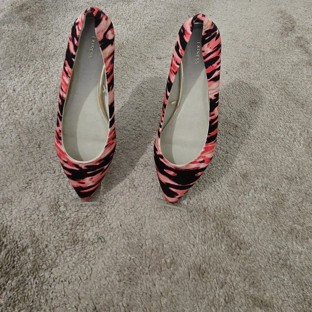 Women’s Ballet Flat - Picture 4 of 8